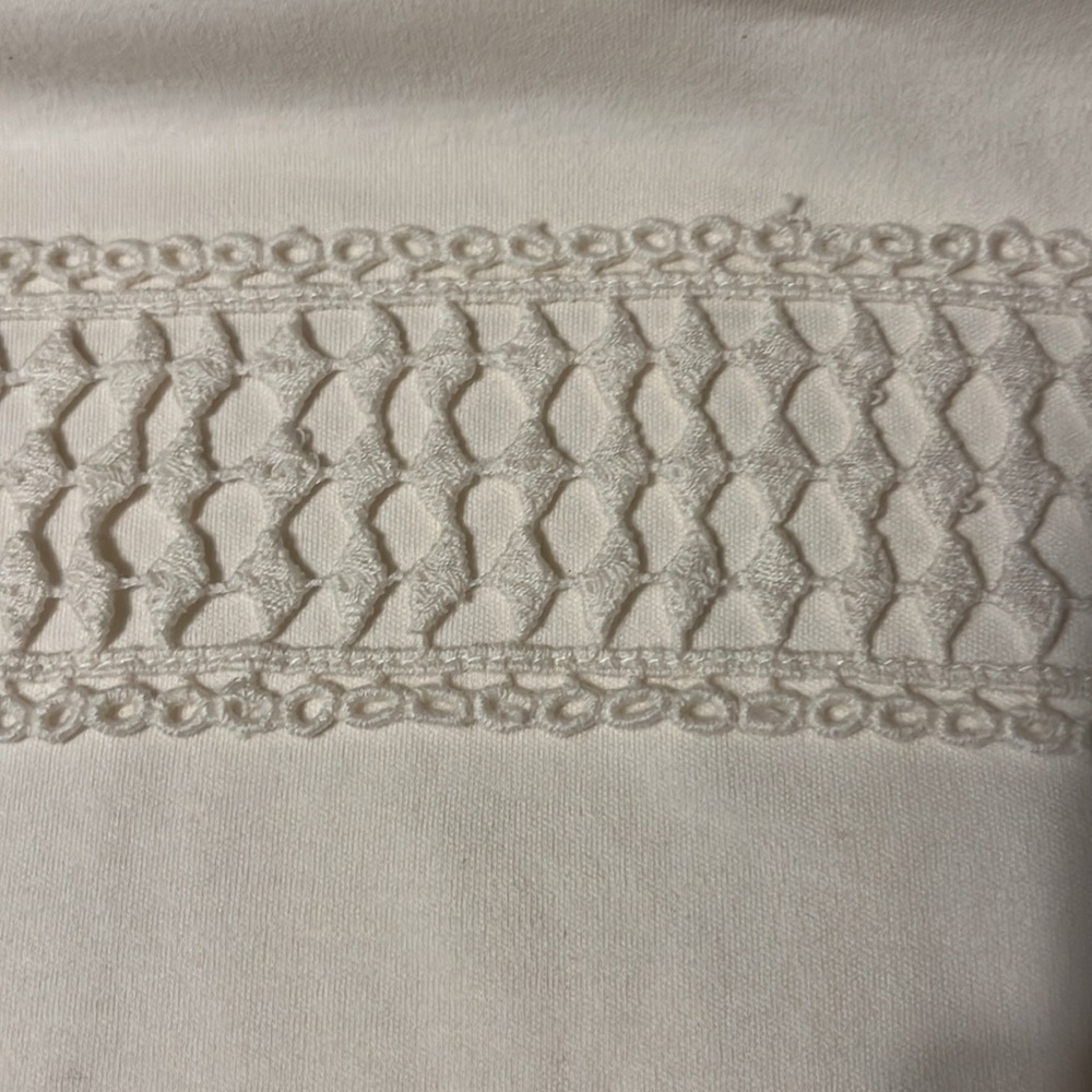 The Tog Shop top, white, size Medium - Picture 5 of 7